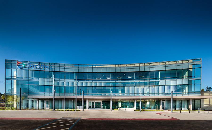 The exterior of Scripps Medical Center near Highway 78 and Jefferson Street, home to an accredited ambulatory surgery center.